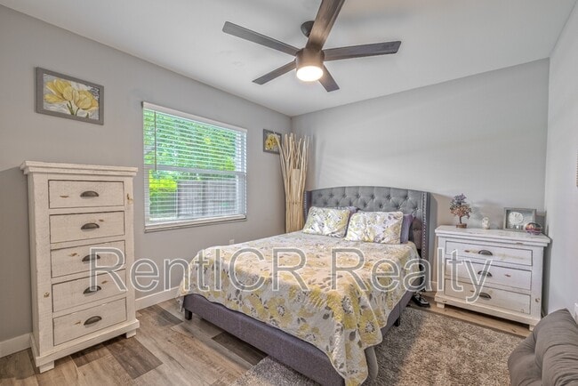 Building Photo - 3101 Carriage Dr