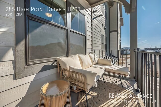 Building Photo - 285 High Point Dr