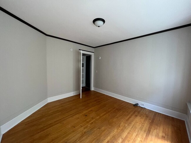 Building Photo - 1084 Wendell Ave