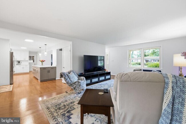 Building Photo - 6605 Grey Fox Dr