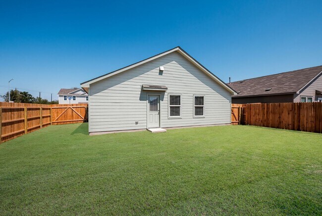 Building Photo - 4934 Legacy Trl