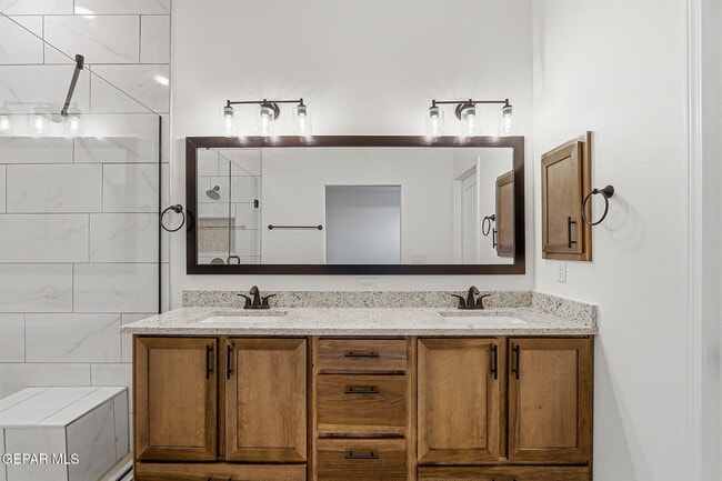 Building Photo - 15340 Resolve Dr