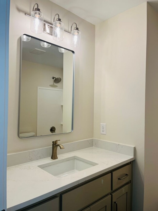 Building Photo - New Construction! 3 bedroom 2 bathroom home in Lagrange! Must see!