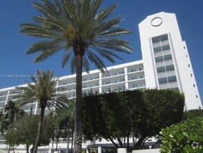 Building Photo - 17700 N Bay Rd