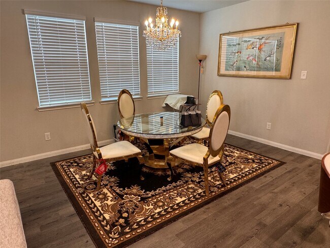 Building Photo - 24810 Adami Veduta Ct