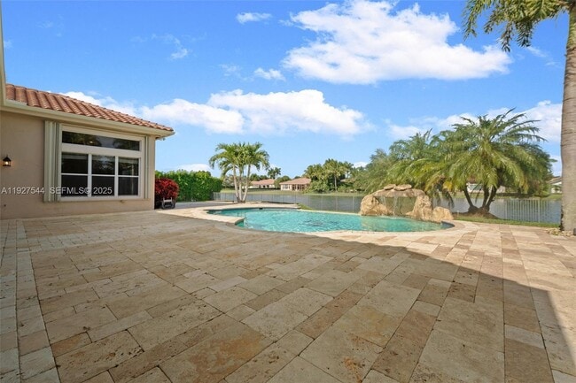 Building Photo - 15275 SW 38th St