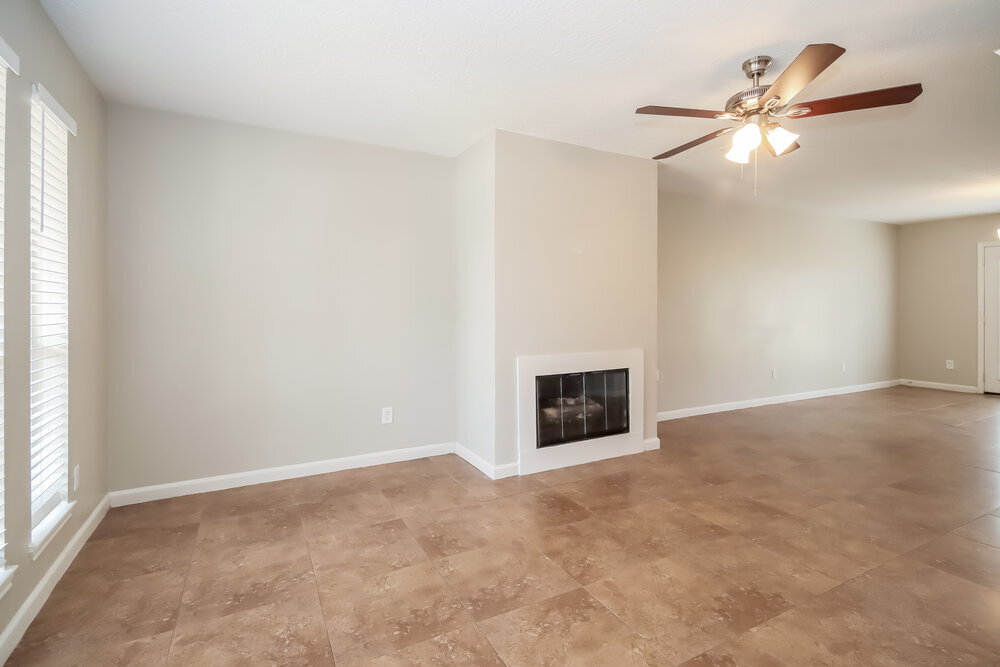 Building Photo - 1711 Oak Ridge Dr