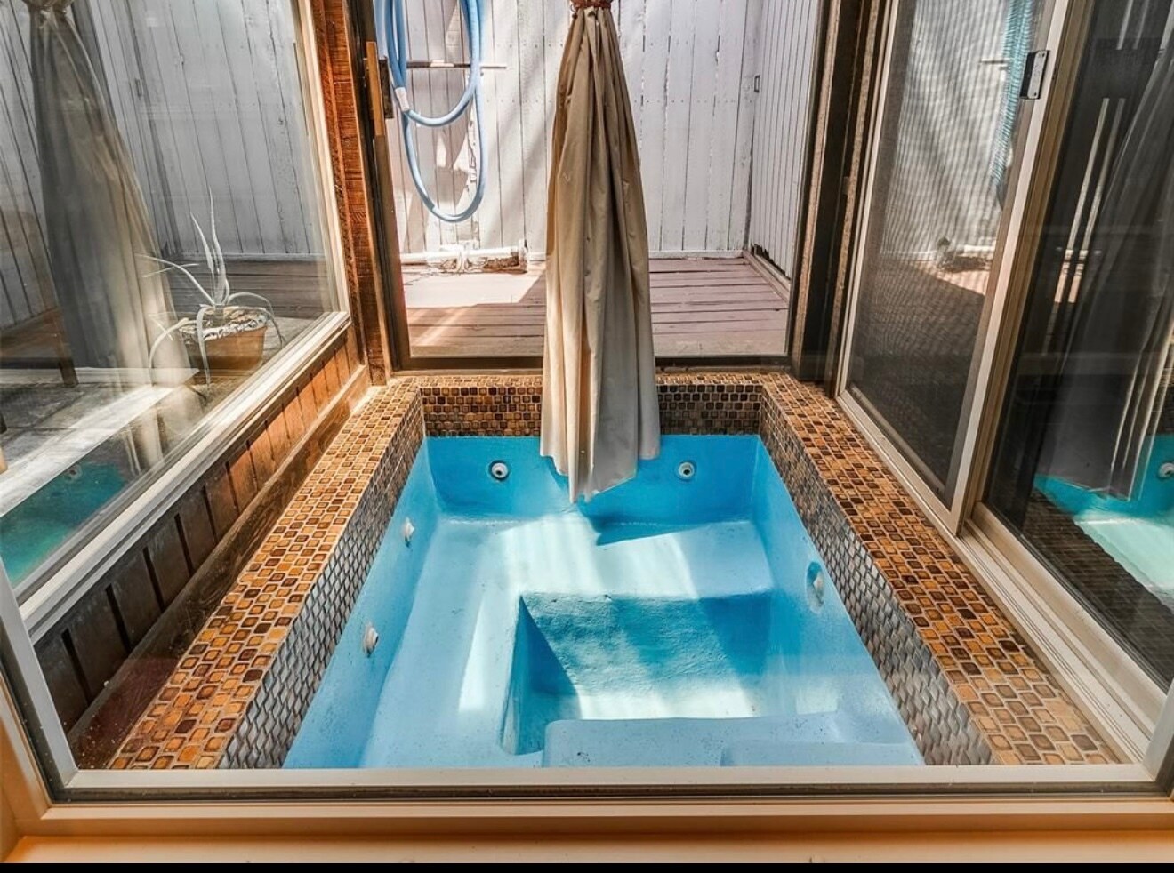 Building Photo - 6705 Bayberry Dr