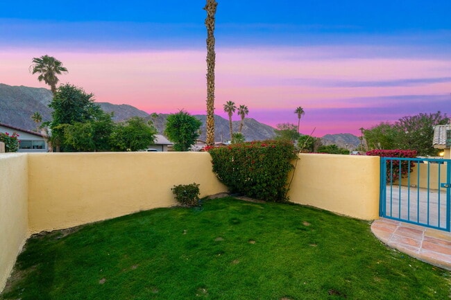 Building Photo - 52700 Avenida Vallejo