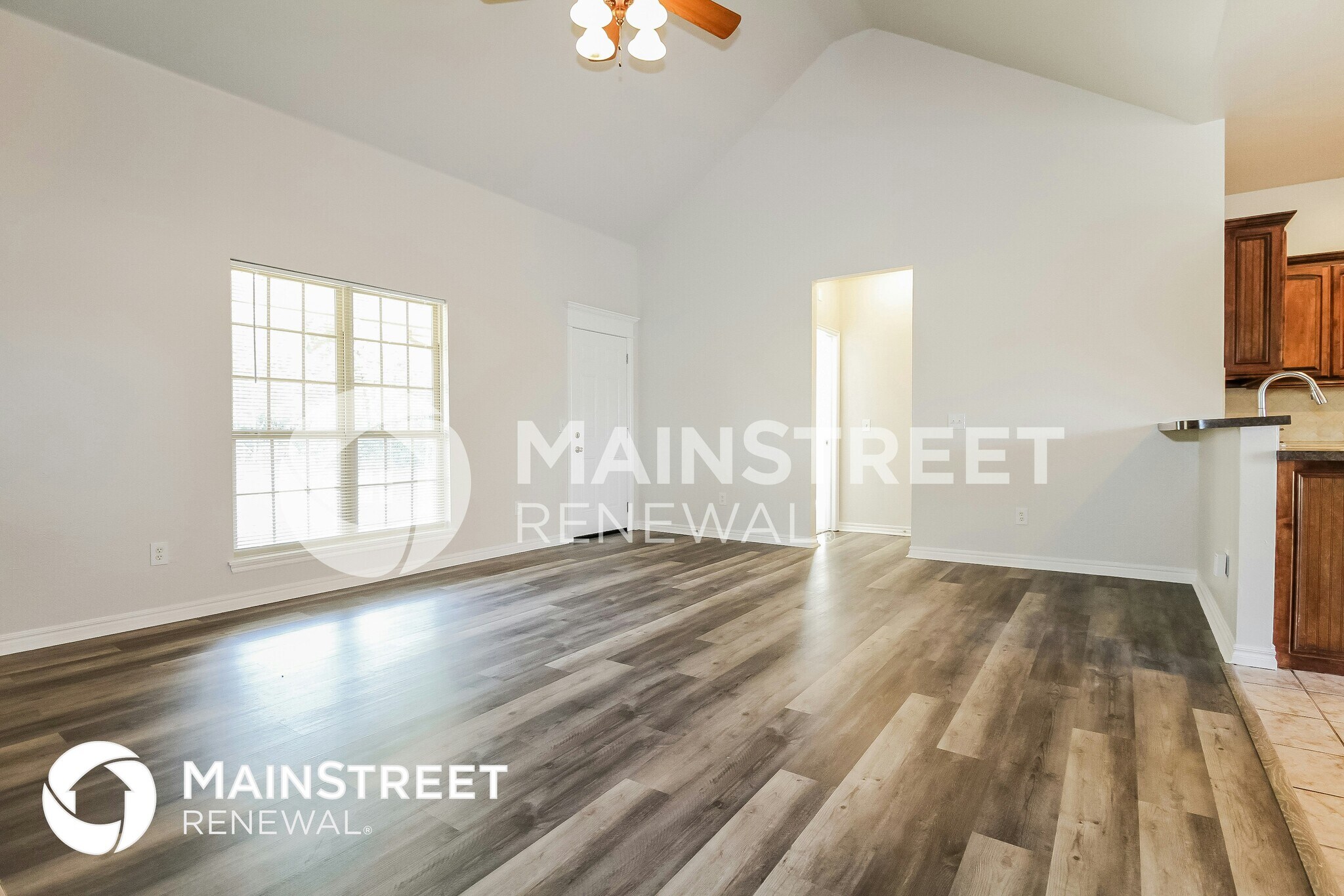 Building Photo - 2660 Clarke St