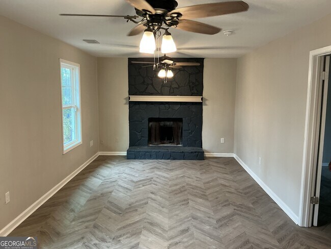 Building Photo - 1931 Patton Pl