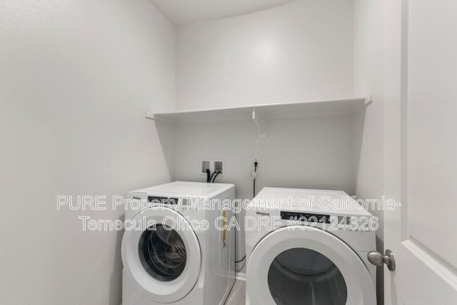 Building Photo - 40702 Birchfield Dr