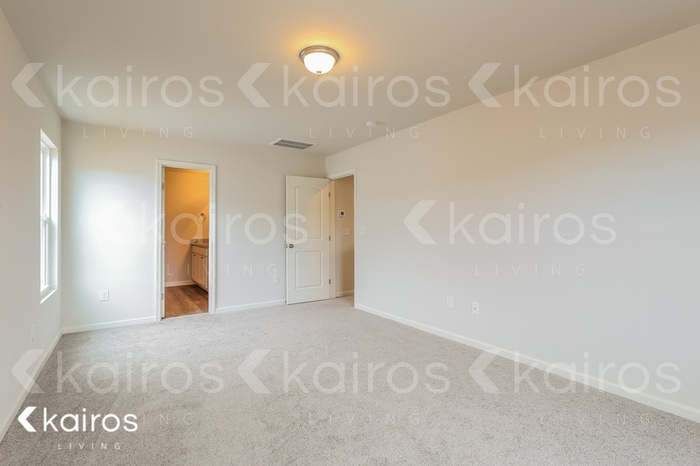 Building Photo - 841 VISTAMOUNT PATH