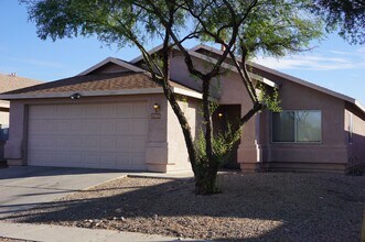 Building Photo - Popular Location, 3Bdm 2Ba Home