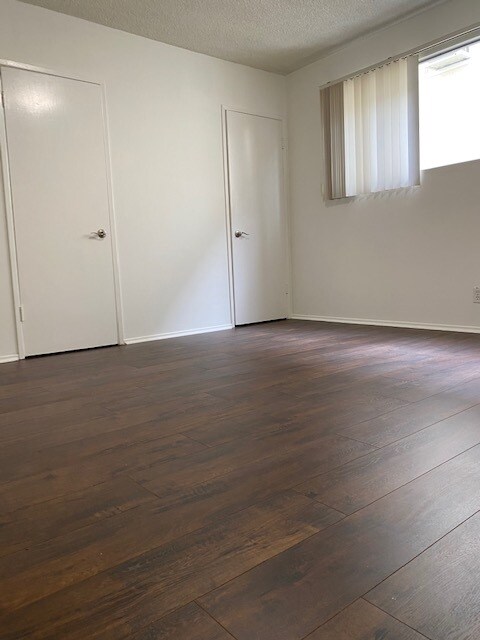 Building Photo - 911 N Harper Ave