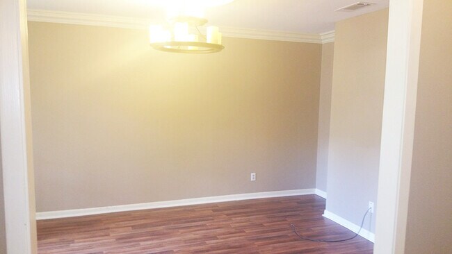 Building Photo - Nordberg 542