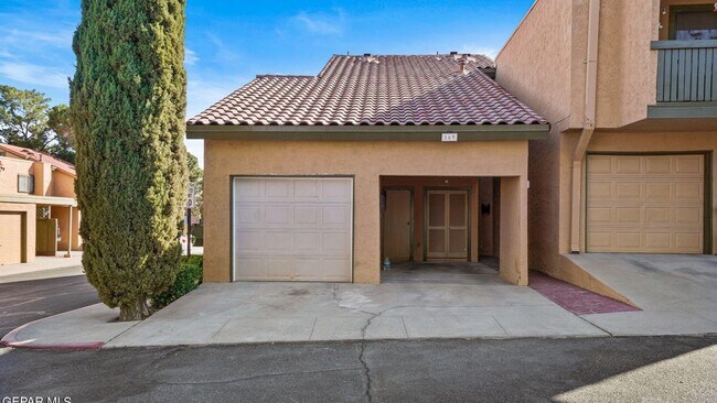 Building Photo - 1500 Monte Sanders Ln