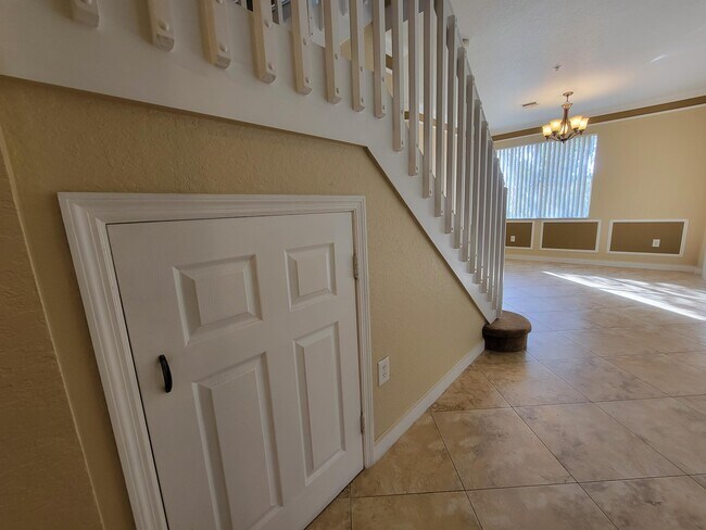 Building Photo - 1130 Shoma Dr