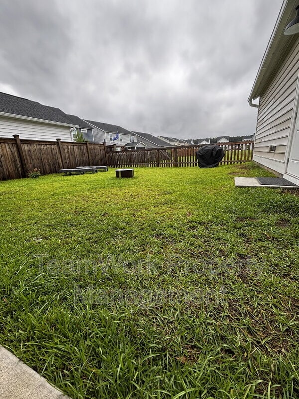 Building Photo - 214 Narrowleaf Ave