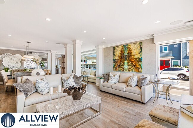 Building Photo - Stunning Beach House located on Newport Beach Boardwalk- 30+ Day Rental!