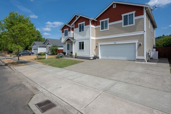 Building Photo - Amazing Home in Orting!!