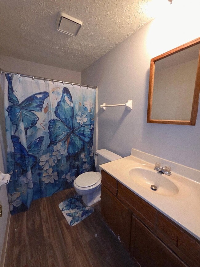 Building Photo - 5388 Flintstone Dr