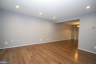 Building Photo - 9432 Loch Leven Ct