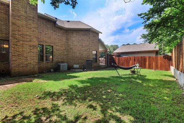 Building Photo - 665 Main St