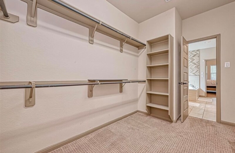 Building Photo - 127 Teralyn Forest Dr