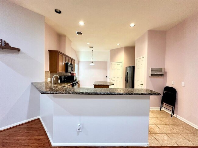 Building Photo - 10414 Gerlach St