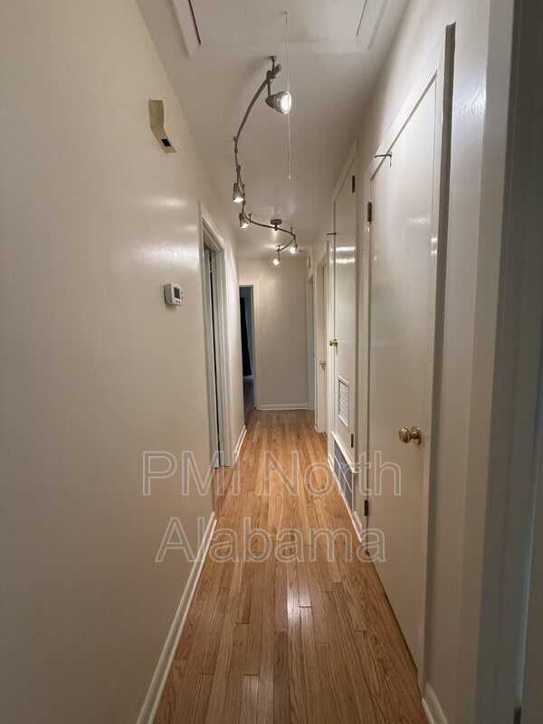 Building Photo - 413 Harolds Dr NW