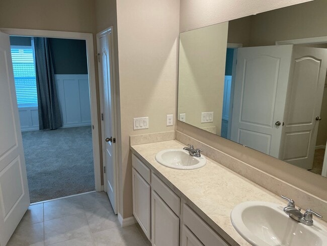 Building Photo - Open House  - previous model 3 bedroom 2 b...