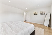 Building Photo - 4061 E Arch Dr