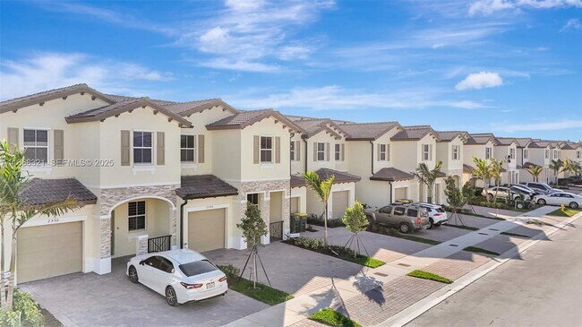 Building Photo - 2546 SE 29th St