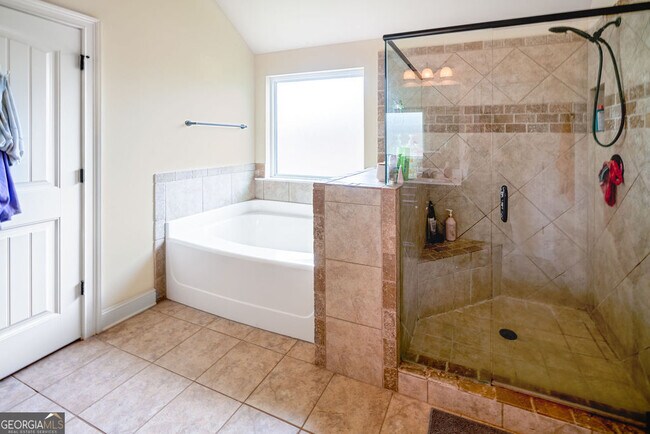 Building Photo - 67 Canyon View Dr