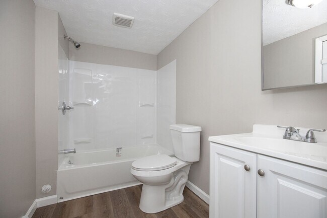 Building Photo - 3422 W 52nd St