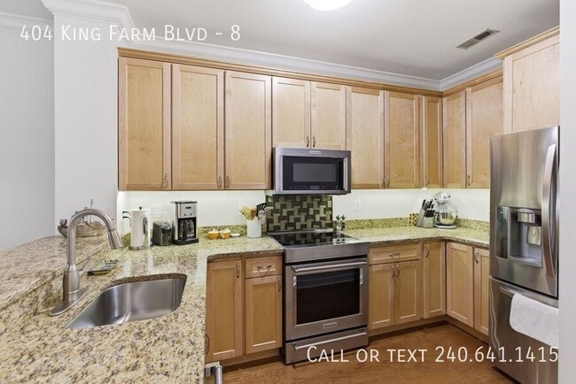 Building Photo - 404 King Farm Blvd
