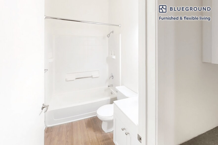 Building Photo - 7904 Fall Creek Rd