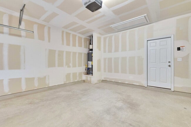 Building Photo - 12121 Cimaizon Dr