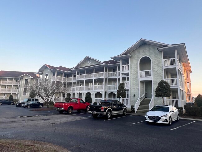 Building Photo - 4622 Greenbriar Dr