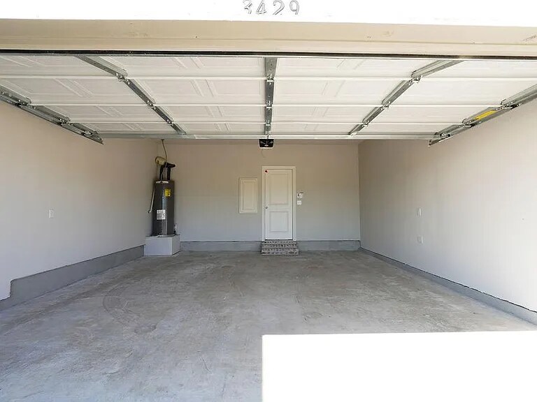 Building Photo - 3429 Solana Cir