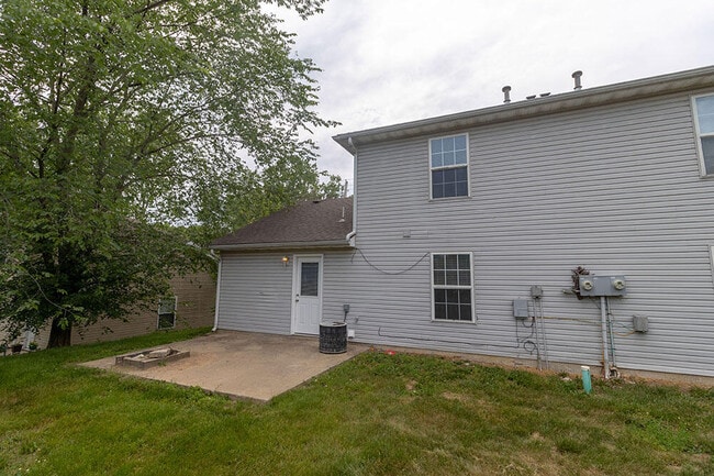 Building Photo - 1330 Godas Cir
