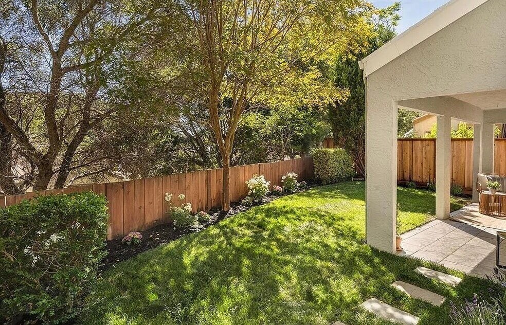 Building Photo - 28061 Thorup Ln
