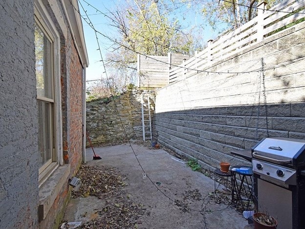 Building Photo - 468 W McMicken Ave