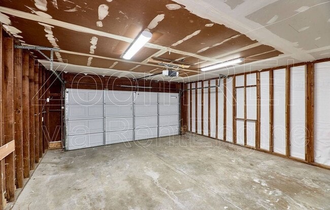 Building Photo - 7006 Shelton Ct