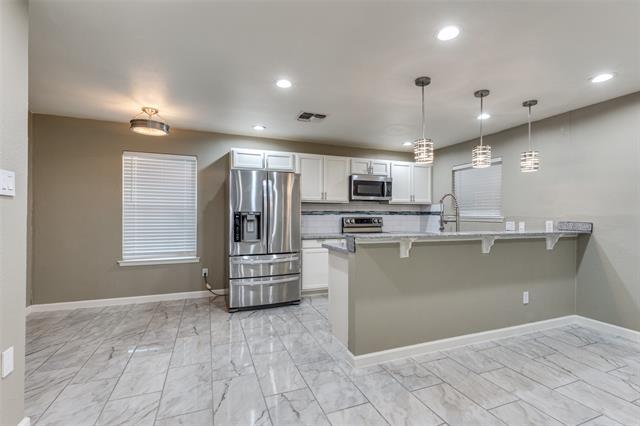 Building Photo - 4401 Tiptop St