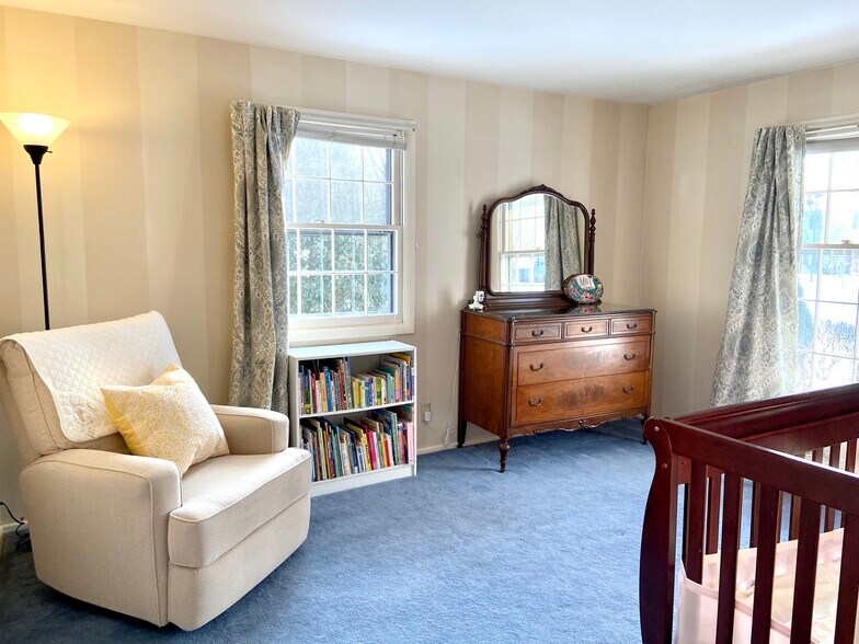 Building Photo - 8 Buchanan Rd