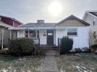 Building Photo - Cozy 2 Bedrm/1 Bath Home in Dunbar! Covered Front Porch. Double Pane Windows.