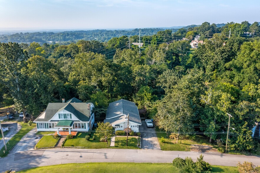 Building Photo - 3308 Alta Vista Dr