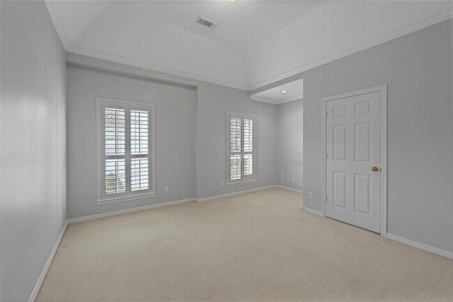 Building Photo - 2920 Saint St